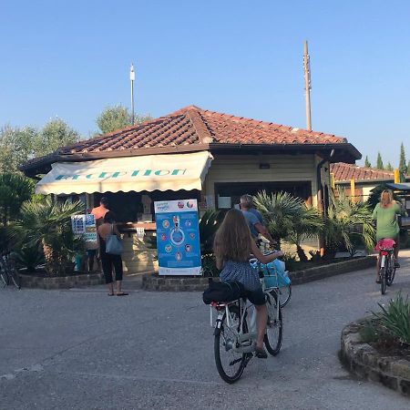 Zona Rosa 5 Chalet Mit Klimaanlage Und Wlan Viareggio Luaran gambar
