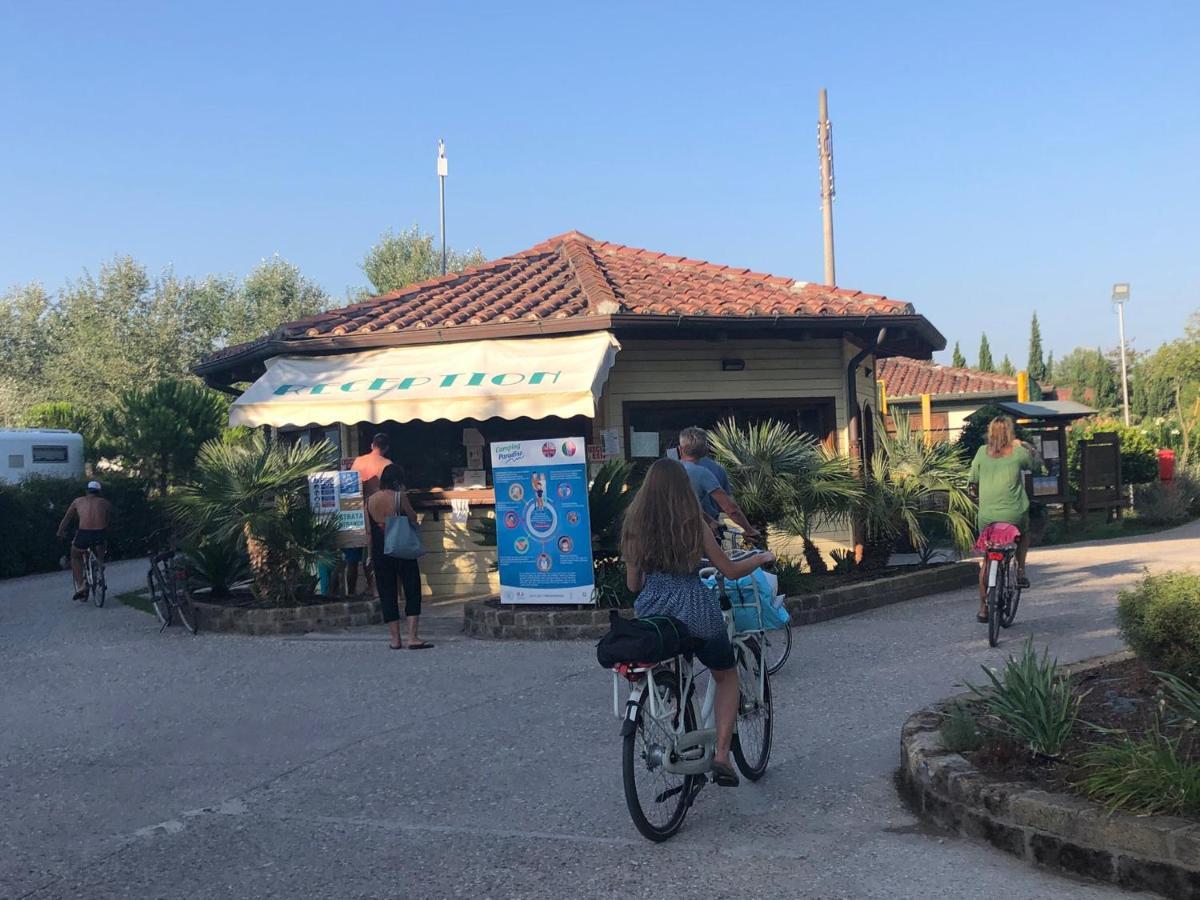 Zona Rosa 5 Chalet Mit Klimaanlage Und Wlan Viareggio Luaran gambar