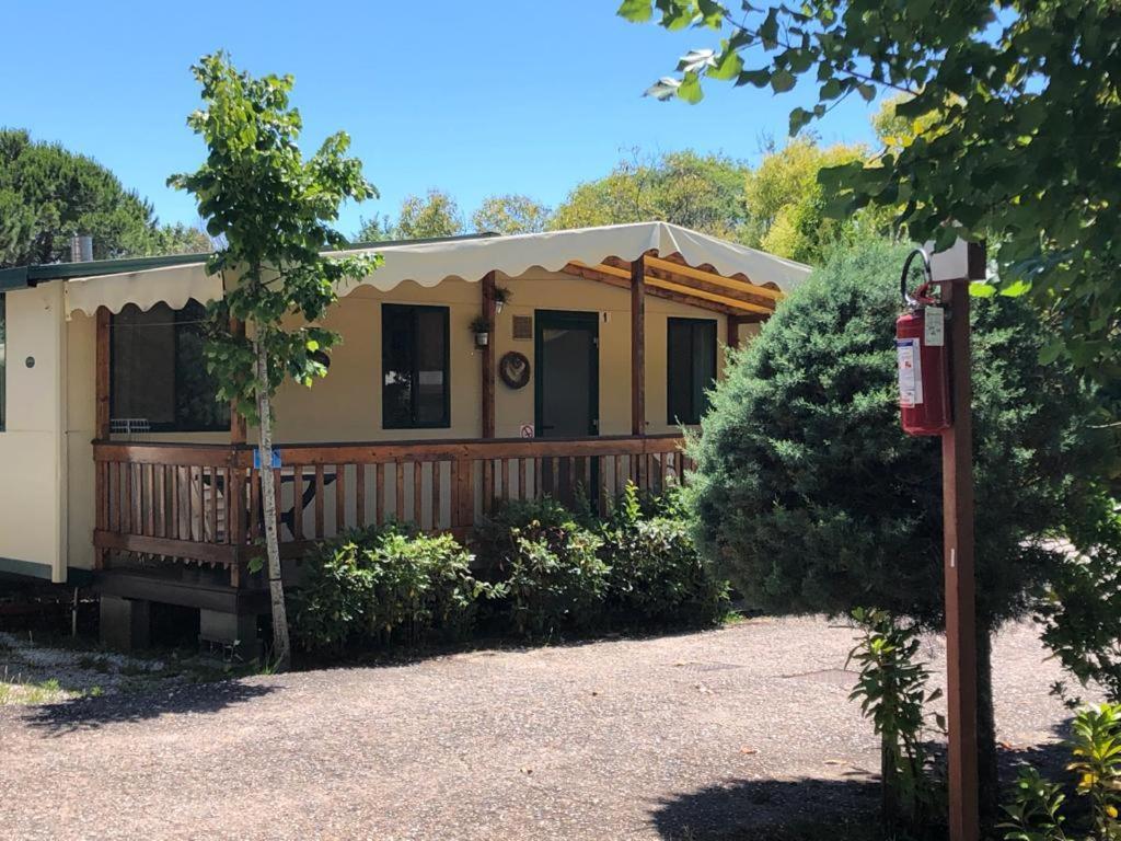 Zona Rosa 5 Chalet Mit Klimaanlage Und Wlan Viareggio Luaran gambar