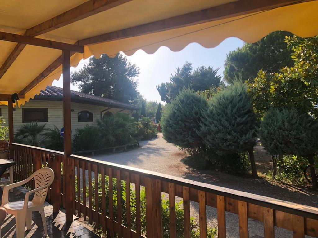 Zona Rosa 5 Chalet Mit Klimaanlage Und Wlan Viareggio Luaran gambar